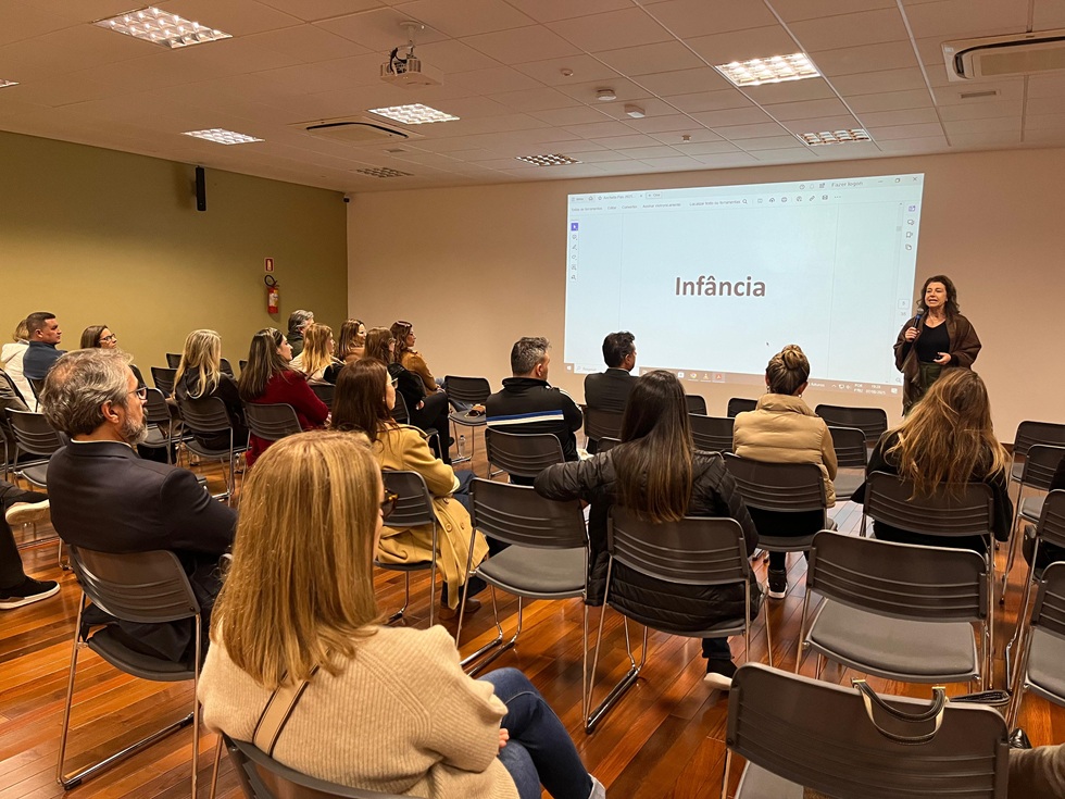 Colégio Anchieta promove ciclo de palestras sobre saúde mental e educação em família